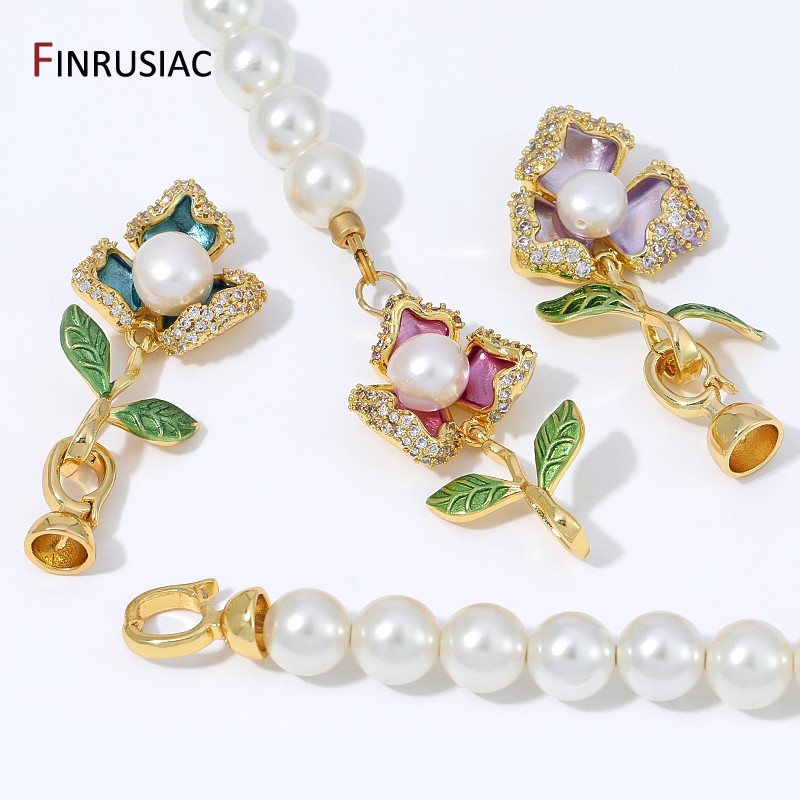 Pearl Necklace - Fecho de Flor em Latão Banhado