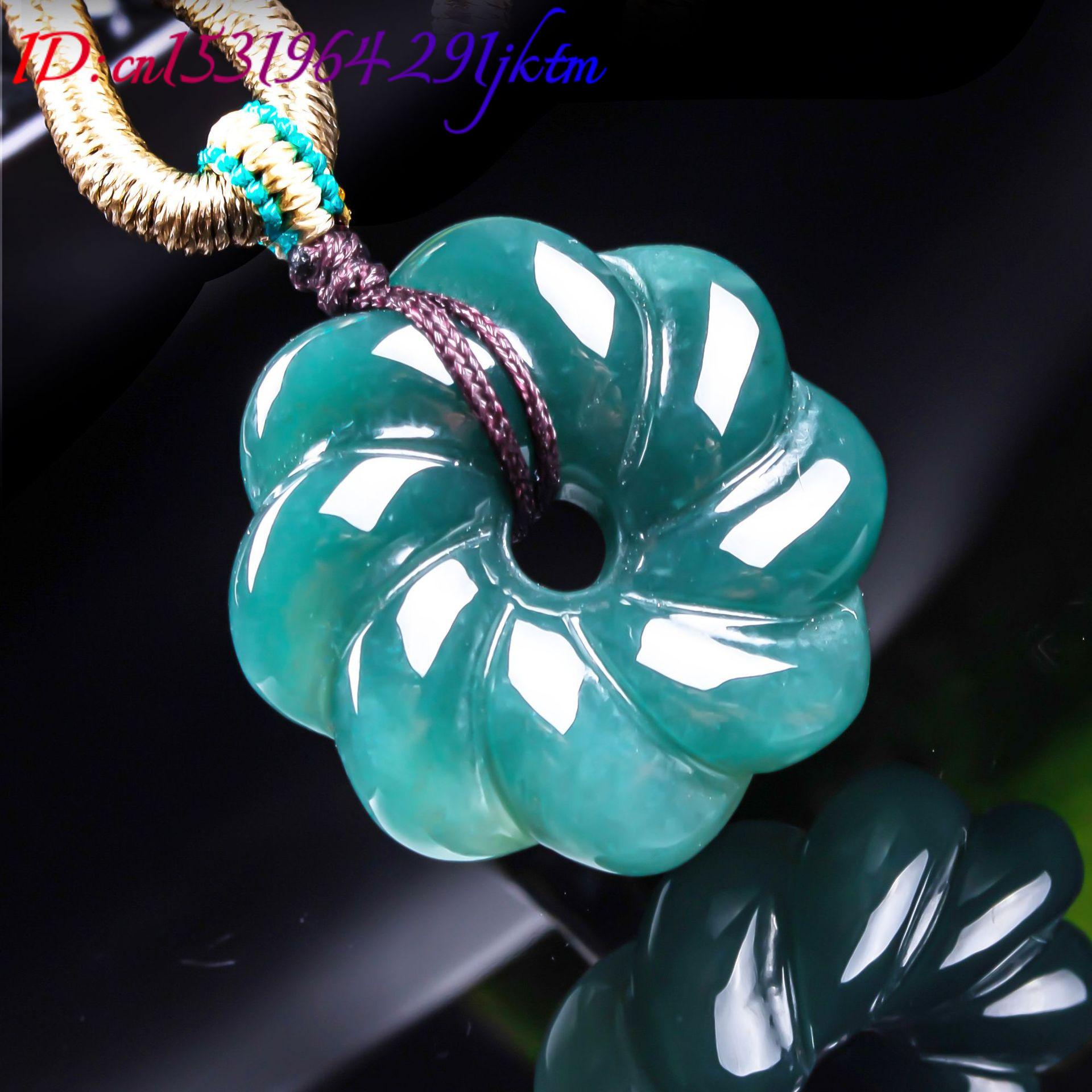 Colar com Pingente de Flor de  - Jewelry & Watches Review avaliação e preço