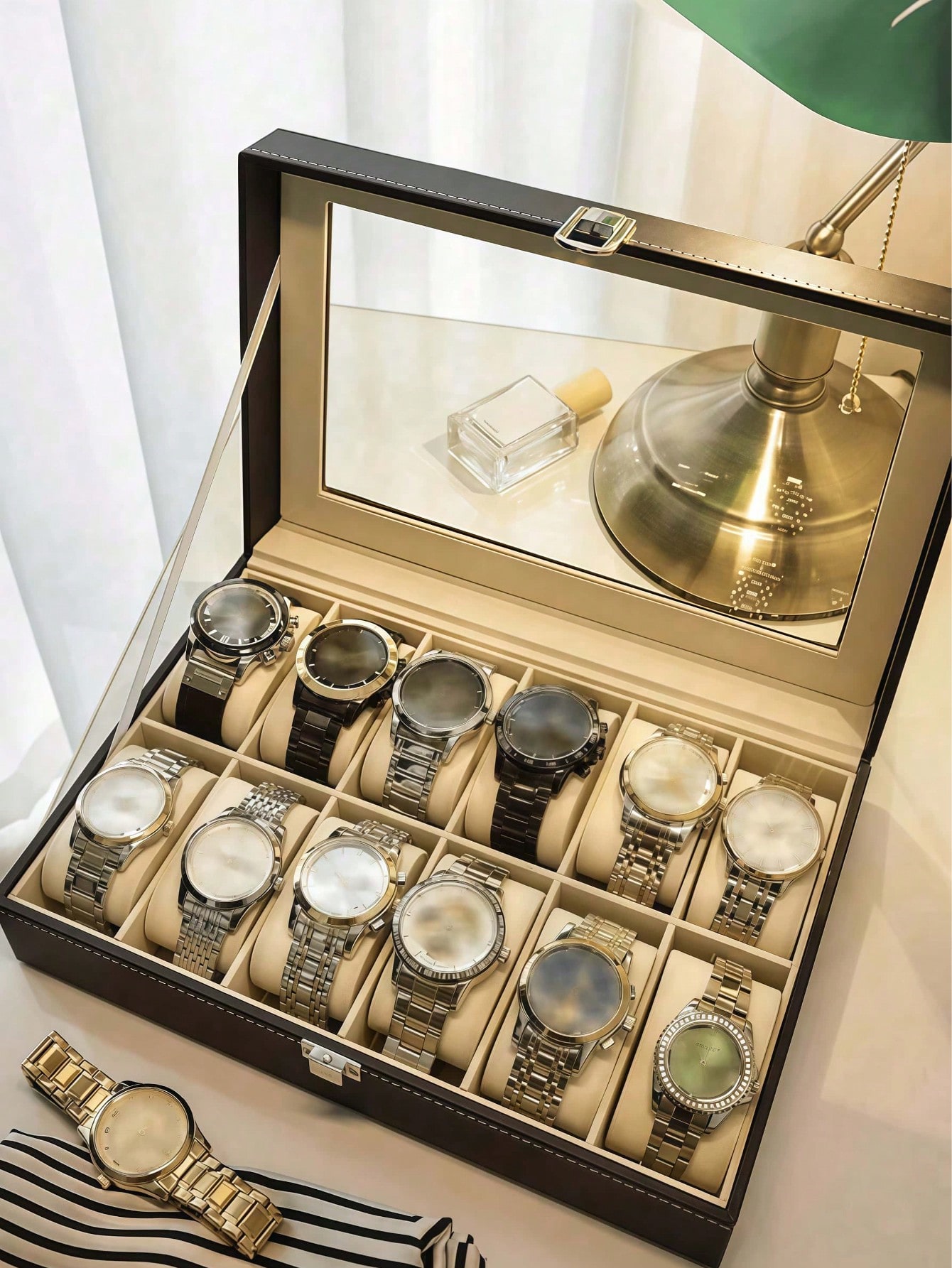 Caixa de Relógio de Couro com  - Jewelry Like Watches avaliação e preço